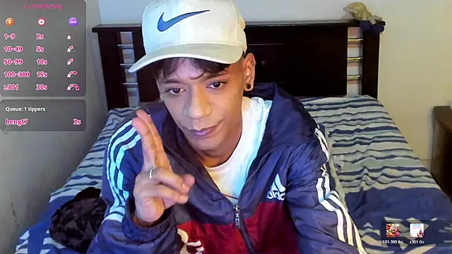 esteban_thompson's cam snapshot