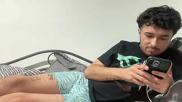 Gorillabutt1414's cam snapshot