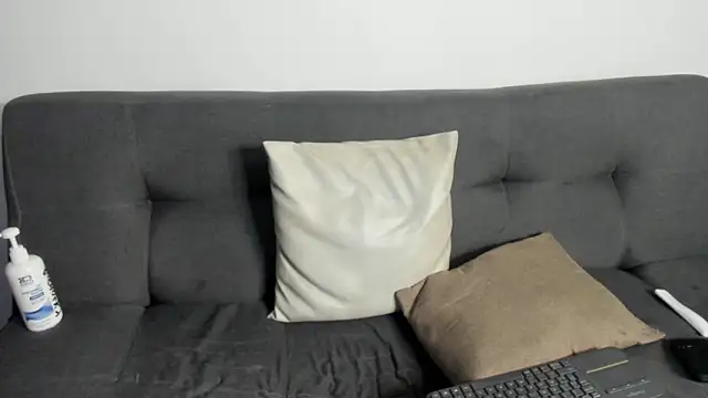 cirosky_elchicopolla's cam snapshot