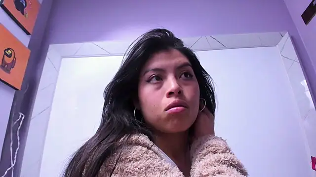 Chloe_Martini live sex cam