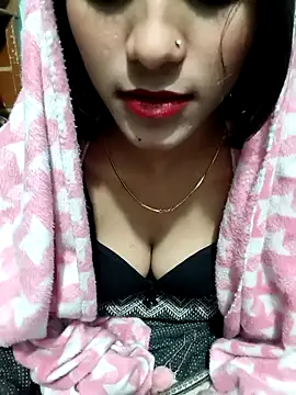 Yours-Zeenat's cam snapshot