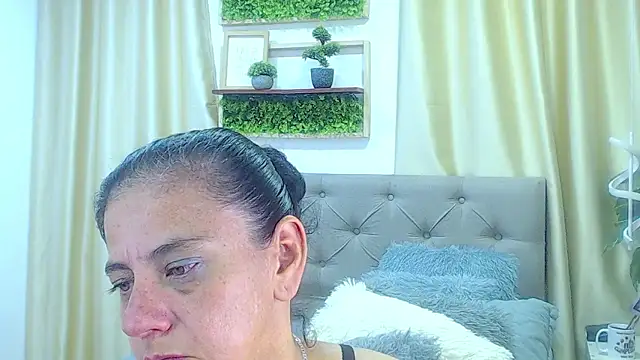 sasi_luna live sex cam