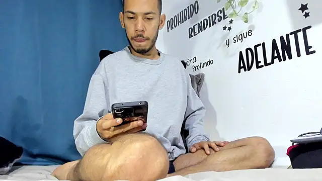 Aronxxs live sex cam