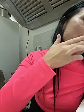 VaryaRose live sex cam