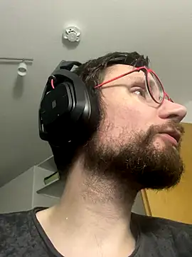 Guttermann live sex cam