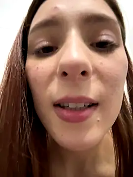 LilluKatten live sex cam