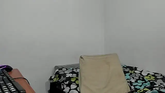 Foxxxy__love's cam snapshot