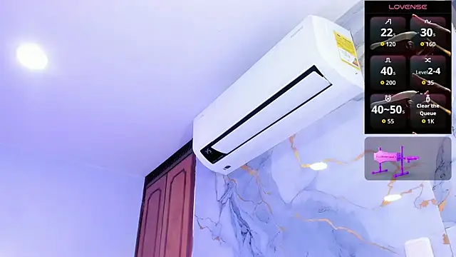 Issys_milf's cam snapshot