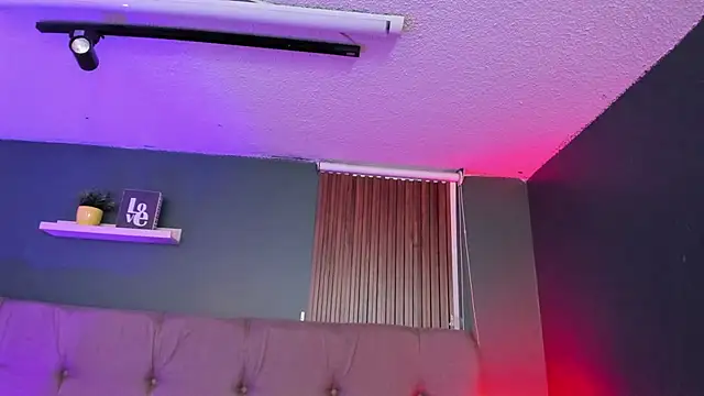 Karol_Pagee's cam snapshot