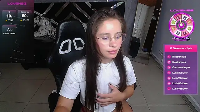 Lila22_a's cam snapshot