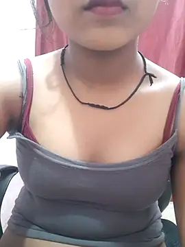 pari_rani7's cam snapshot