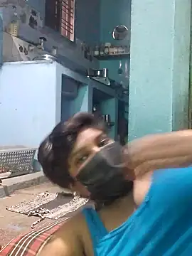 divyatamil143's cam snapshot