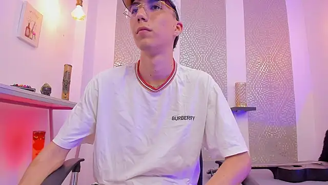 Nikolay_Gregori live sex cam