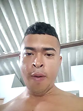 Rouer_9's cam snapshot