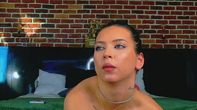 MeganSin_ live sex cam