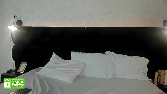 Lea_Hunter_'s cam snapshot