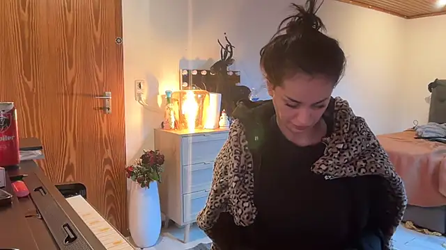 ClaireDeLunee live sex cam