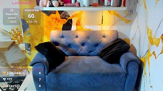 Blair_and_Chuck's cam snapshot