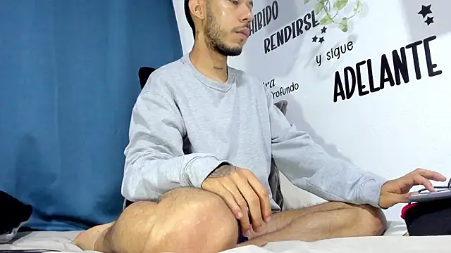 Aronxxs live sex cam