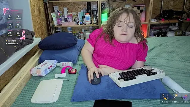 MiniNatalie's cam snapshot