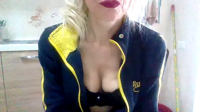 Kelly80's cam snapshot