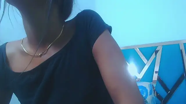 monserrath_bitch_naughty's cam snapshot