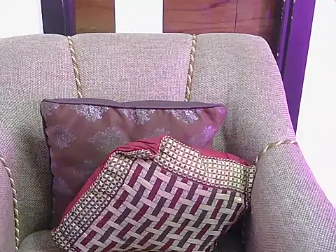 cute_zaraa's cam snapshot