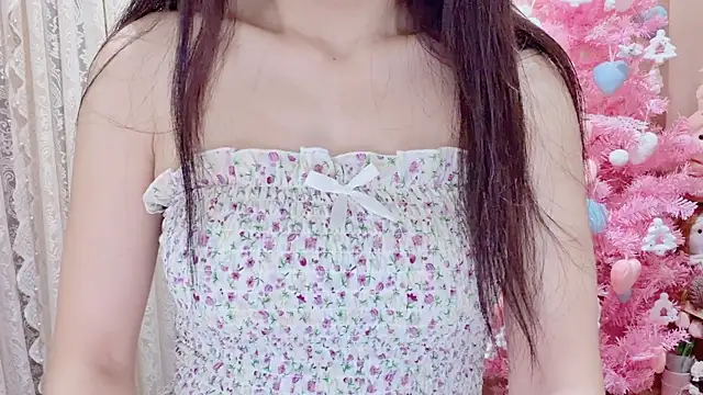 Rellababyy live sex cam