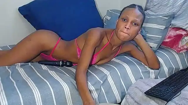 SexySlimMelanin's cam snapshot