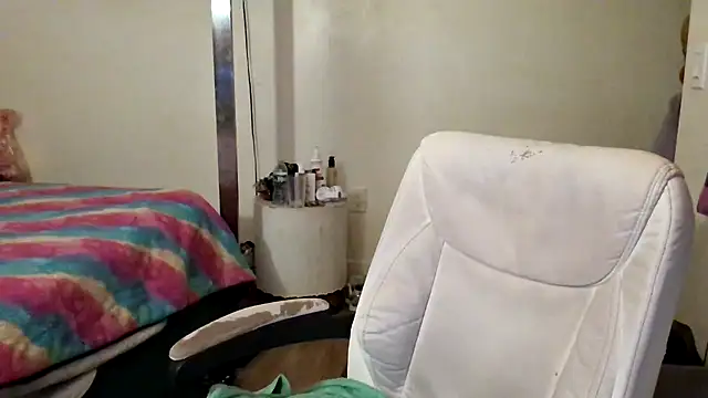 YasmineMinaj's cam snapshot