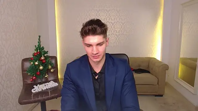 MaxKaiden live sex cam