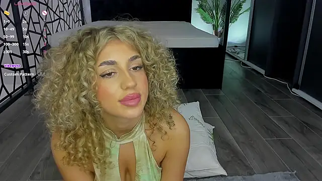 SugarPixiee live sex cam