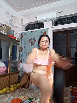 Hotestlove live sex cam