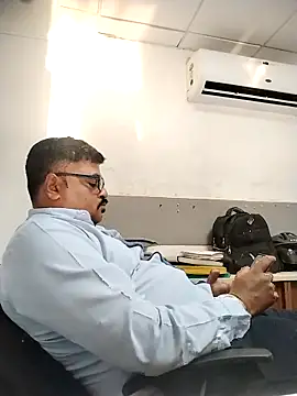 Desi_Lodo_Gujju_Boy's cam snapshot