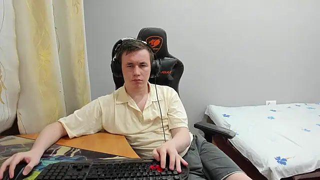 iliaskrislove live sex cam