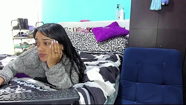 LazyandSniffer28 live sex cam