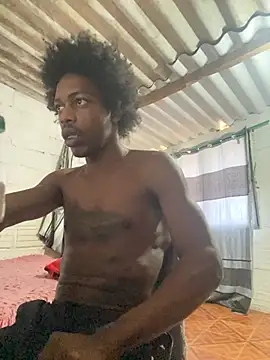 Larry-n-clouds live sex cam