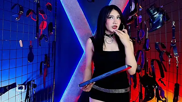 mranii_queen_bdsm_ live sex cam