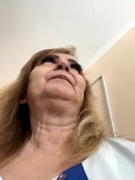 Irina2909@xh live sex cam