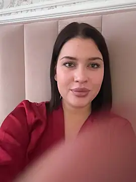 KikiWatson live sex cam