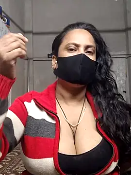 Jyoti_Roy_'s cam snapshot