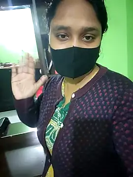 Aruna-1 live sex cam