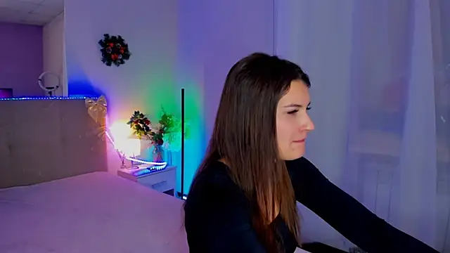 Laura_Leee's cam snapshot