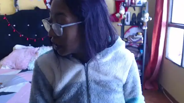 Violet_And_Smith's cam snapshot