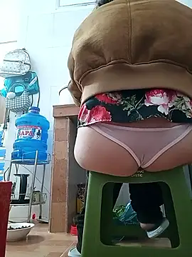 July-Asian's cam snapshot