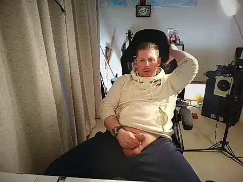 God_Of_ThundeRR's cam snapshot