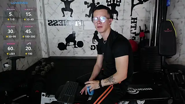 Brandon_starkk live sex cam