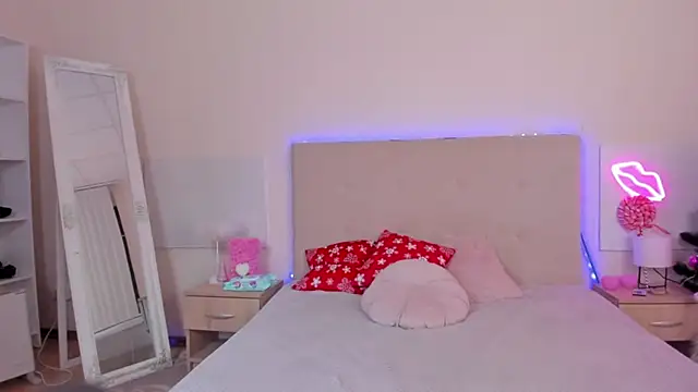 TrishaDarks's cam snapshot