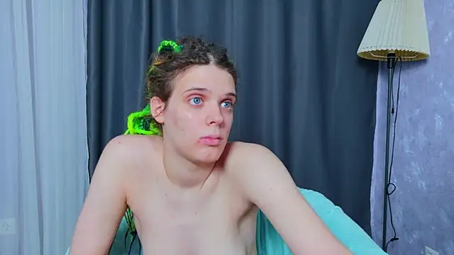 KIKI_Krash live sex cam