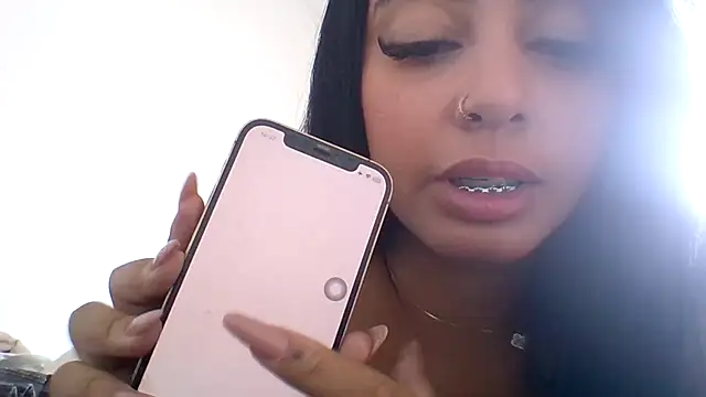 Nandinha777 live sex cam